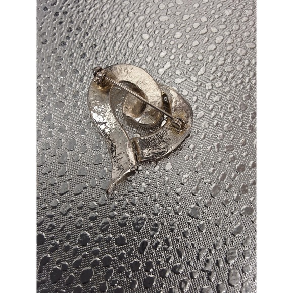 Vintage 1980s Heart Shaped Brooch Silver Tone Abstract Open Work Retro Pin - Picture 4 of 4